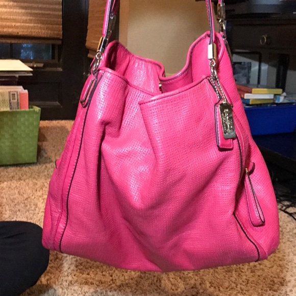 Coach Handbags - Leather Coach shoulder bag/purse